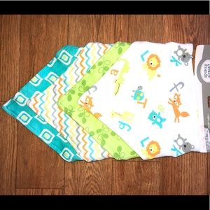 Baby bandana bibs